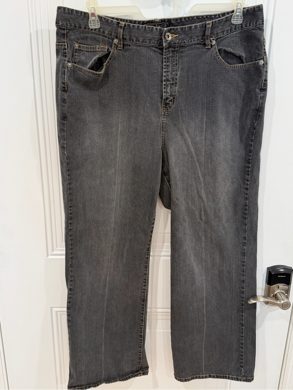 Route 66 Women's Straight-Leg Jeans in Faded Black
